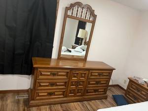 lot 350 image: Dresser with Mirror