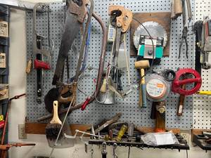 lot 276 image: Everything on Pegboard