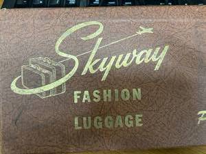lot 297 image: Skyway Fashion Luggage Personalizing Kit