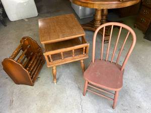 lot 445 image: Furniture