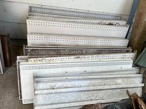 lot 304 image: Shelves