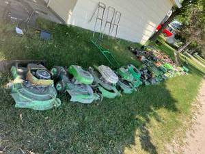 lot 310 image: Lawn Mowers