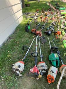 lot 311 image: Trimmers, Hose, Tiller