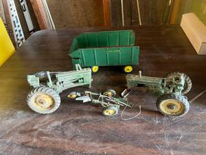 lot 344 image: John Deere Toys