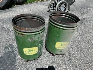 lot 353 image: John Deere Planters