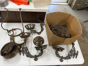 lot 364 image: Kerosene Lamp Parts