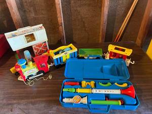 lot 367 image: Fisher Price Toys