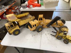 lot 373 image: Tonka Toys