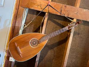 lot 377 image: GuitarMandolin