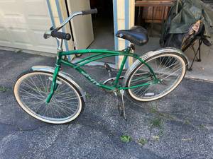 lot 390 image: Huffy Bicycle