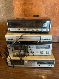 lot 409 image: Electronics