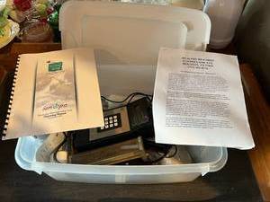 lot 412 image: Detoxification Unit & Tote