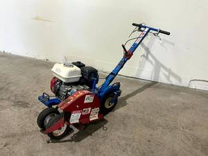 lot 90 image: E-ZTRENCH TP400-CL Cable Layer with Honda Engine