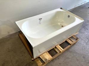 lot 68 image: Bootz Industries Kona 54 in. Right Drain Rectangular Alcove Soaking Bathtub in White