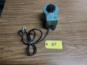 Staco Variac...