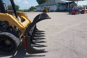 Brand New Made In USA Universal Mount Bobcat Skid Loader Skid Steer 72 Root Rake Grapple Bucket