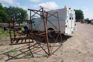500 Gallon Fuel Tank With Metal Stand