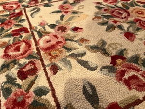 Vintage 100% Wool Hand Hooked Floral Rug- 3 Ft x 2 Ft