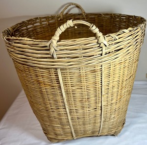 Large Vintage Wicker Laundry  Blanket Basket