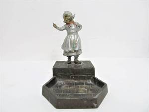 lot 28 image: Antique Figural Dutch Girl Ashtray