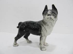 lot 32 image: Smaller Vintage HUBLEY Cast Iron Coin Bank