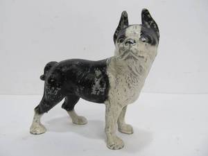 lot 33 image: Smaller Vintage HUBLEY Cast Iron Coin Bank