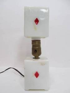 lot 35 image: Mid Century 1960s Milk Glass 4-Suits Lamp