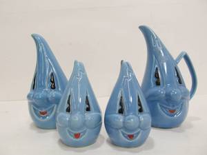 lot 46 image: Mid Century Anthropomorphic Ceramic HANDY FLAME Salt Pepper Shakers & CreamSugar