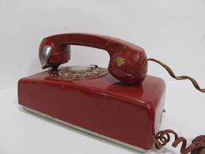 lot 60 image: Vintage Western Electric Rotary Dial Phone - Red