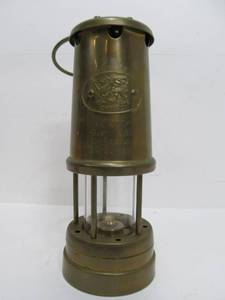 lot 74 image: Vintage Brass CYMRU Paraffin Wax Lantern
