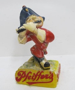 lot 82 image: Vintage 1940s era PFEIFFERS Beer Chalkware Advertising Display Statue