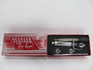lot 113 image: Vintage Beugler Striper Deluxe Pinstriping Tool
