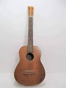 lot 129 image: Vintage 1950s West German Ukulele 