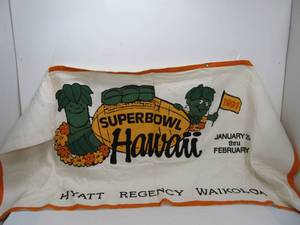 lot 135 image: Quality Vintage Super Bowl Hawaii Banner