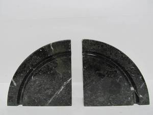 lot 142 image: LARGE Heavy Set of Solid Marble Bookends
