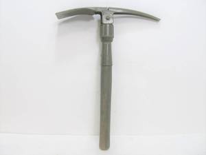 lot 153 image: Vintage WW2 Era Folding Pickaxe 