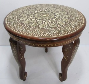 lot 181 image: Vintage Inlaid Bone Elephant TableStool