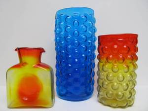 lot 250 image: 3 Pieces of Mid Century BLENKO Art Glass