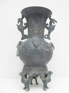 lot 160 image: Antique Chinese Bronze Tall BowlVessel
