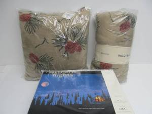 lot 205 image: Brand New Blanket Pillow & Sheet Set