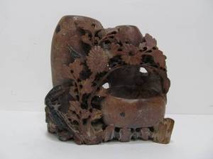lot 257 image: Antique Chinese Soapstone Carving