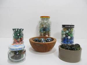 lot 312 image: Nice Estate Lot of Vintage Marbles