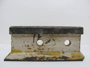 lot 322 image: Antique Railroad Tie Anvil