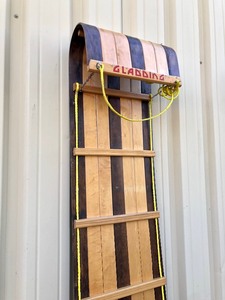 lot 338 image: Nice Vintage 7 Wooden GLADDING Toboggan 