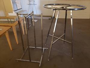 2 Display Racks
