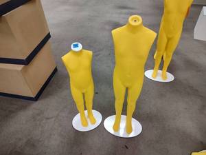 2 Mannequins