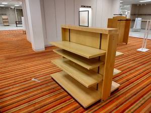 Display with Movable Shelves