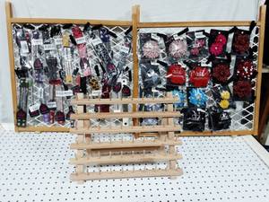 Bows, Snap Bracelets & Ring Display