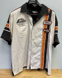 lot 7 image: Harley Davidson Racing Screamin Eagle Mens Mechanics Shirt Size XXL