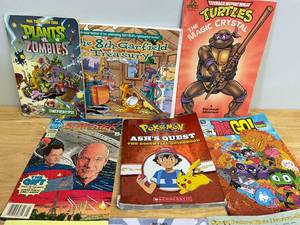 lot 37 image: Lot of Various Graphic Novels and Comic Books